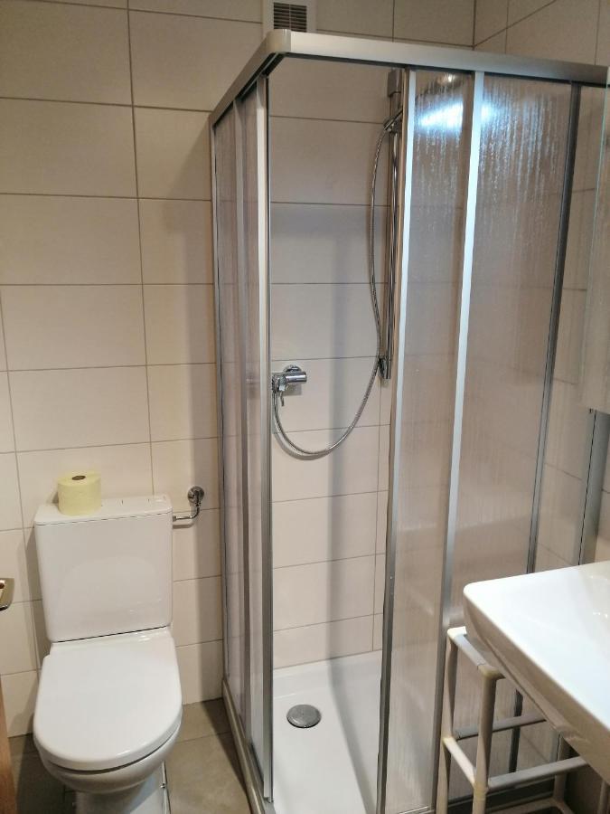 Ferienwohnung Jenny Schruns Bagian luar foto
