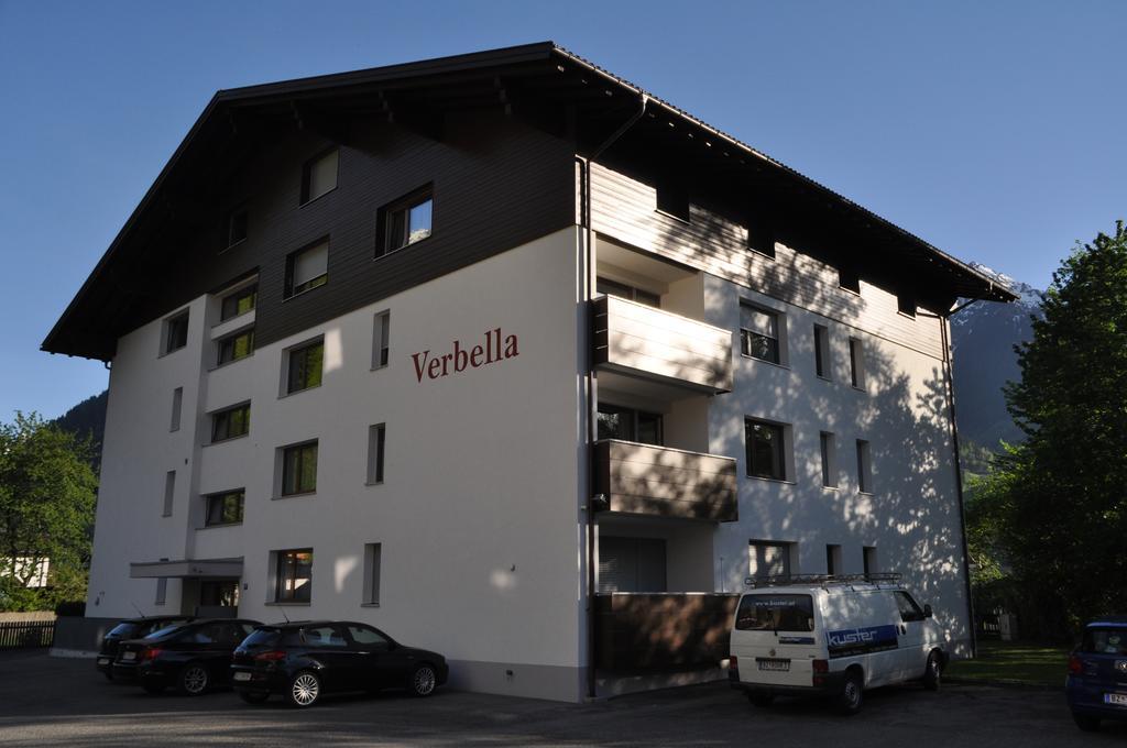 Ferienwohnung Jenny Schruns Bagian luar foto